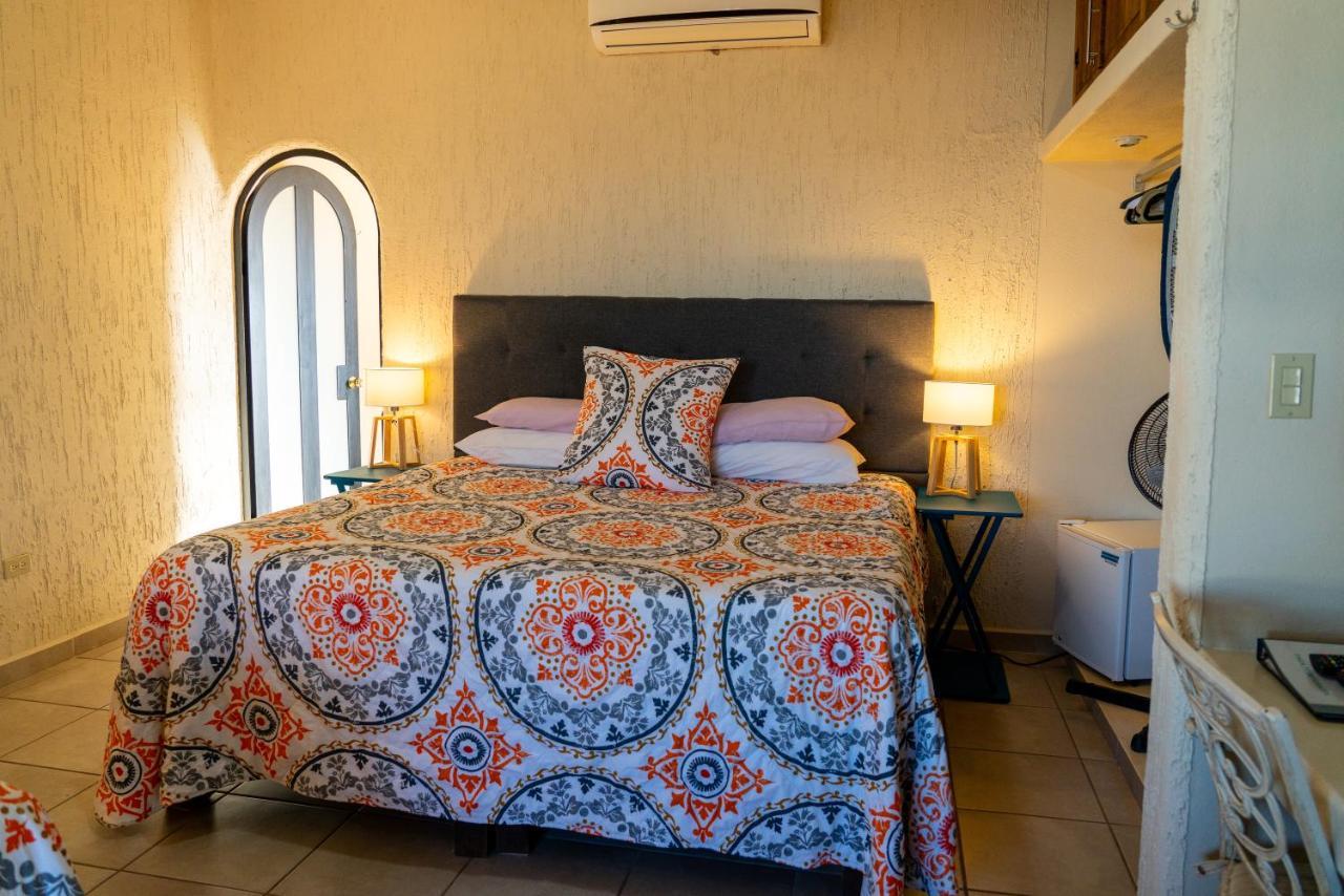 לה פז Casa Kootenay Waterfront Bnb מראה חיצוני תמונה