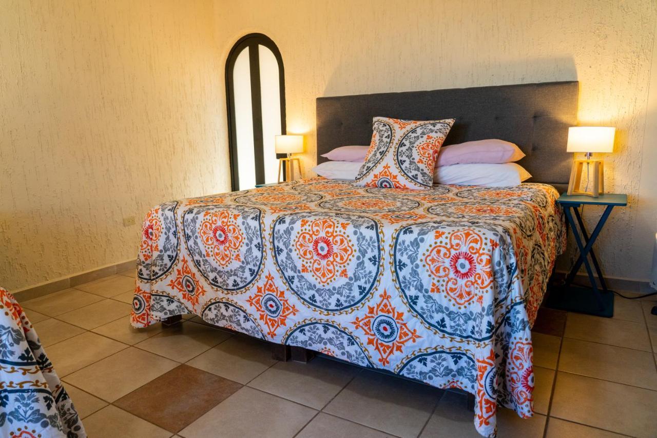 לה פז Casa Kootenay Waterfront Bnb מראה חיצוני תמונה