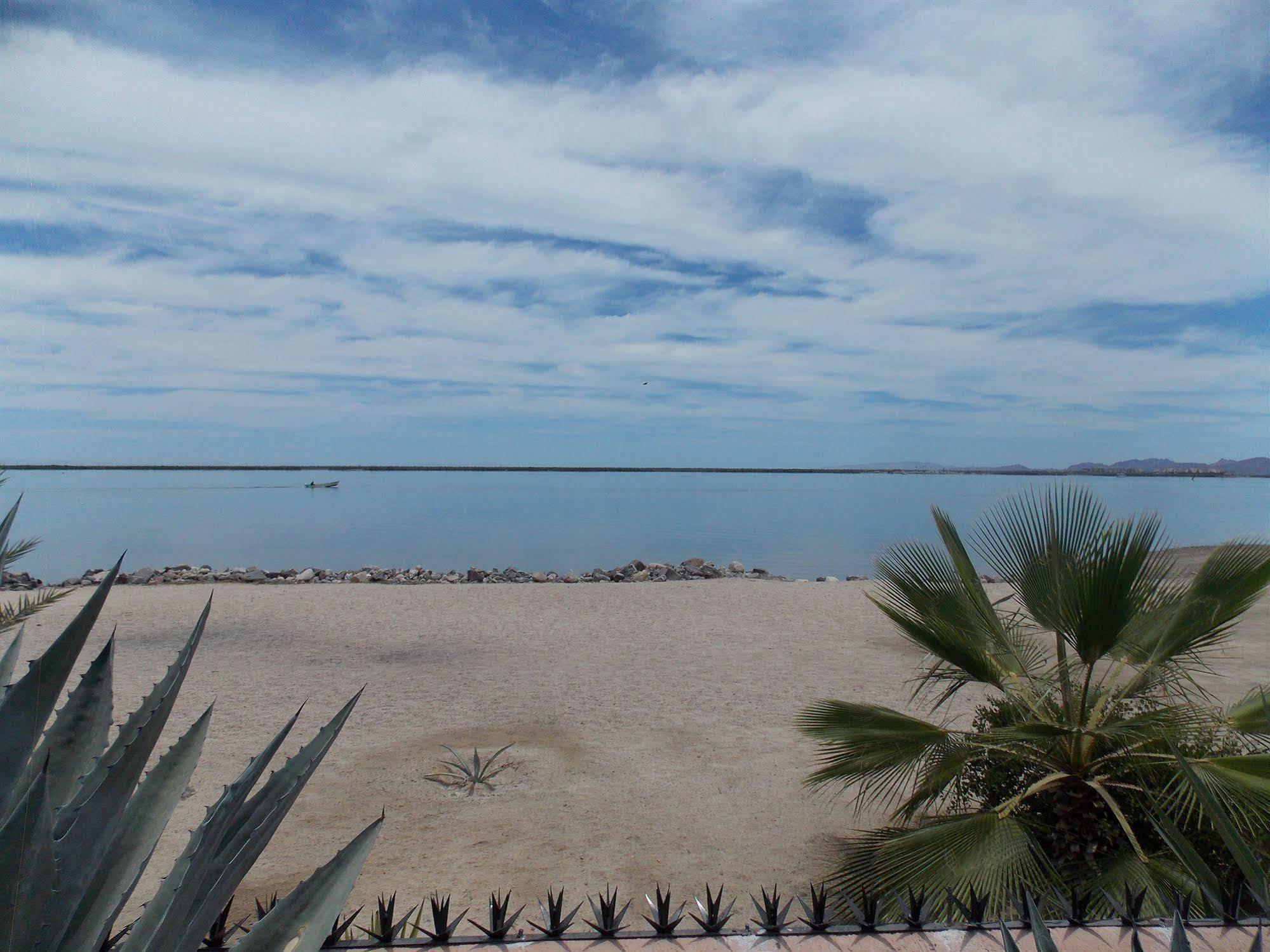 לה פז Casa Kootenay Waterfront Bnb מראה חיצוני תמונה